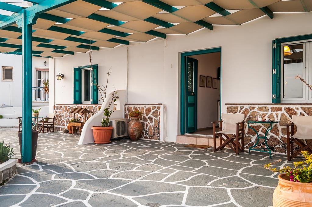 Seaside Apartments Adamantas  Exterior photo