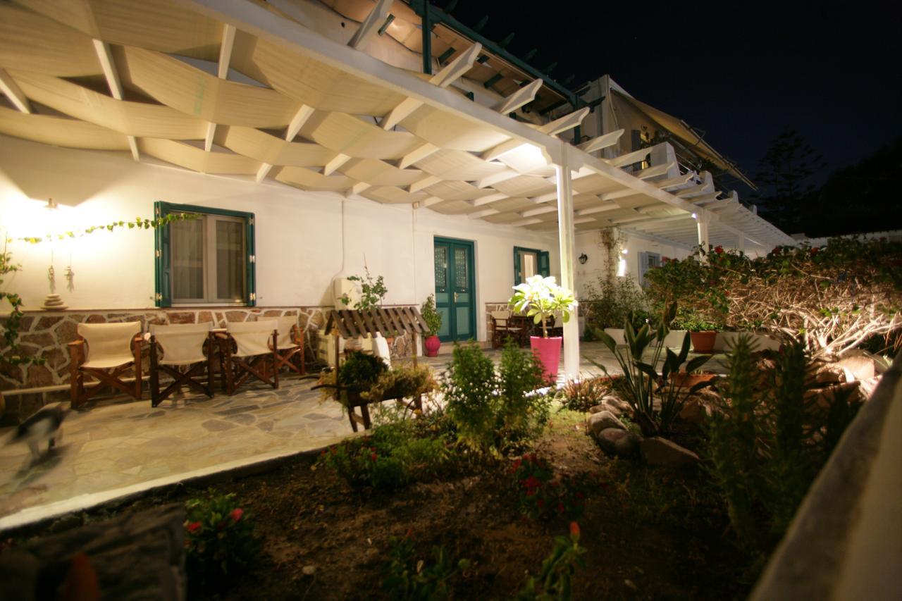 Seaside Apartments Adamantas  Exterior photo
