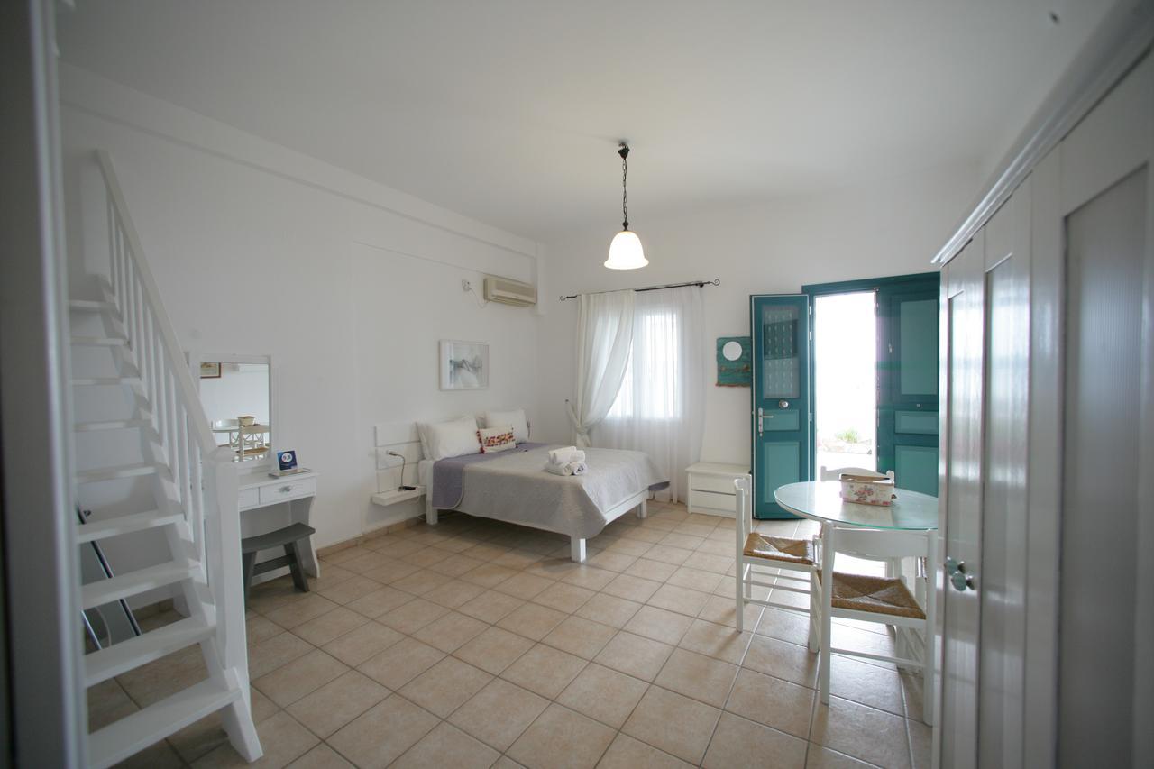Seaside Apartments Adamantas  Exterior photo